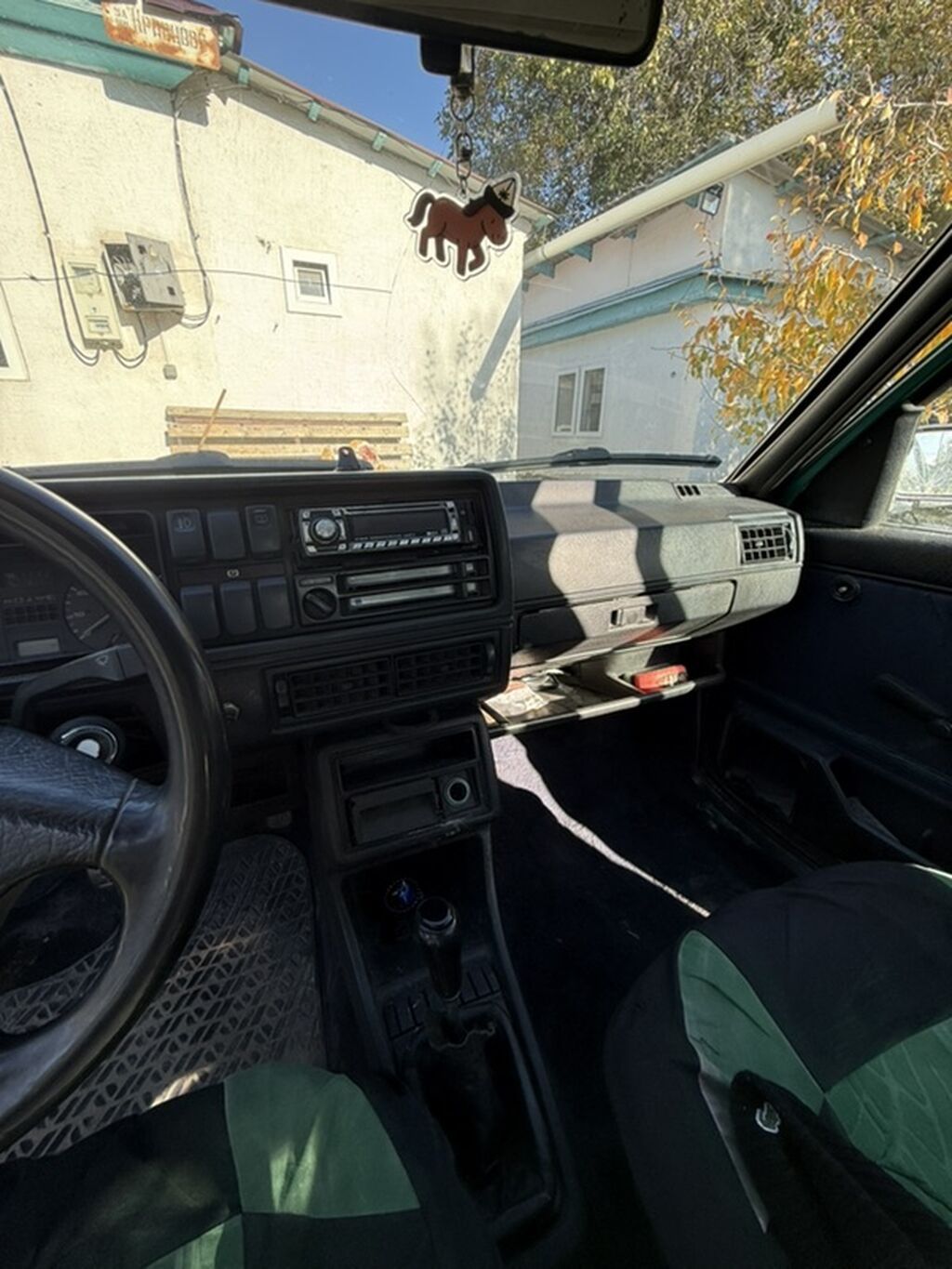 Volkswagen Golf: 1990 г., 1.8 л, Механика, Бензин, Хэтчбэк: фото 8