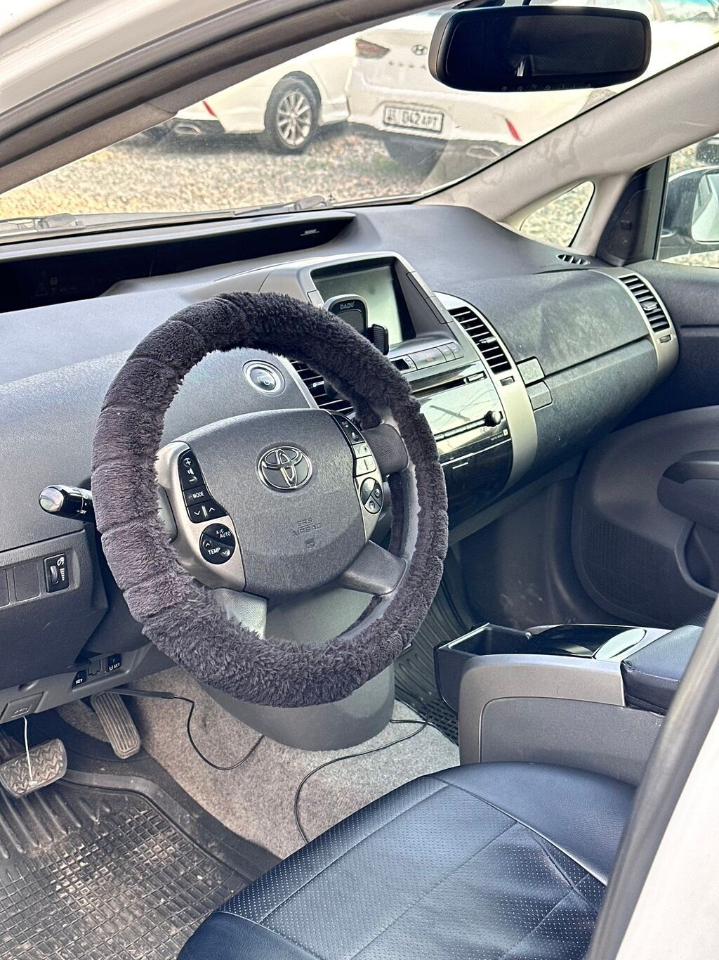Toyota Prius: 2007 г., 1.5 л, Автомат, Гибрид, Хэтчбэк: фото 5