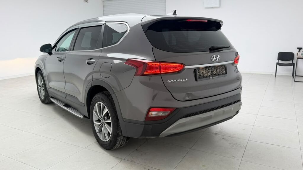 Hyundai Santa Fe: 2018 г., 2 л, Автомат, Дизель, Кроссовер: фото 4