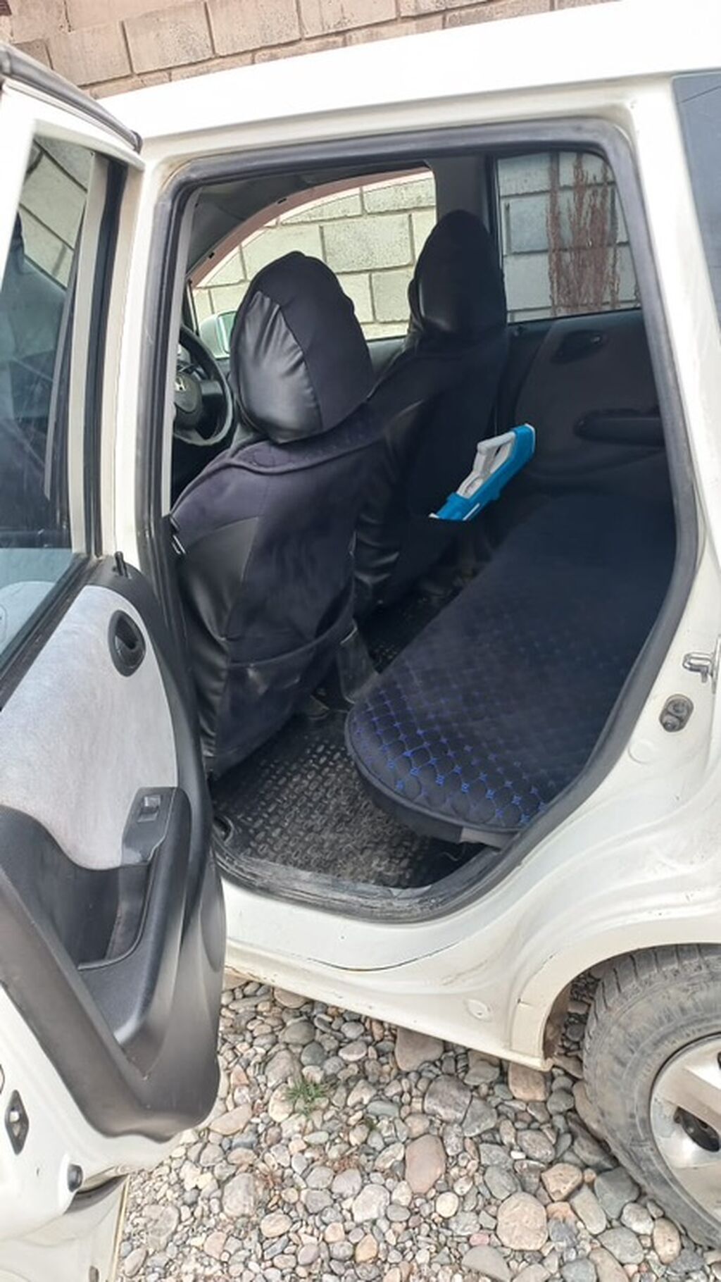 Honda Fit: 2002 г., 1.3 л, Автомат, Бензин, Хэтчбэк: фото 5