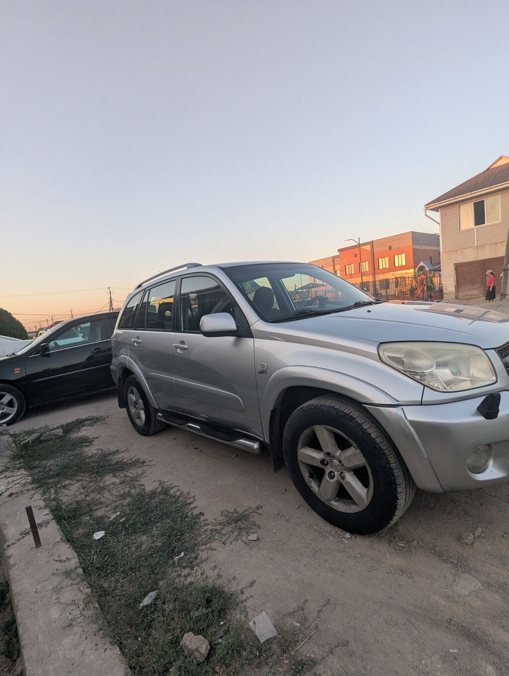 Toyota RAV4: 2005 г., 2 л, Автомат, Бензин, Кроссовер: фото 2