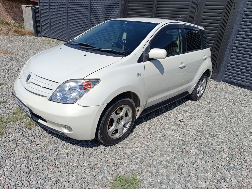Toyota Ist: 2003 г., 1.5 л, Автомат, Бензин, Хэтчбэк: фото 5