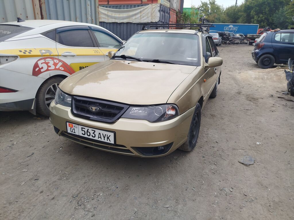Daewoo Nexia: 2010 г., 1.6 л, Механика, Бензин, Седан: фото 2