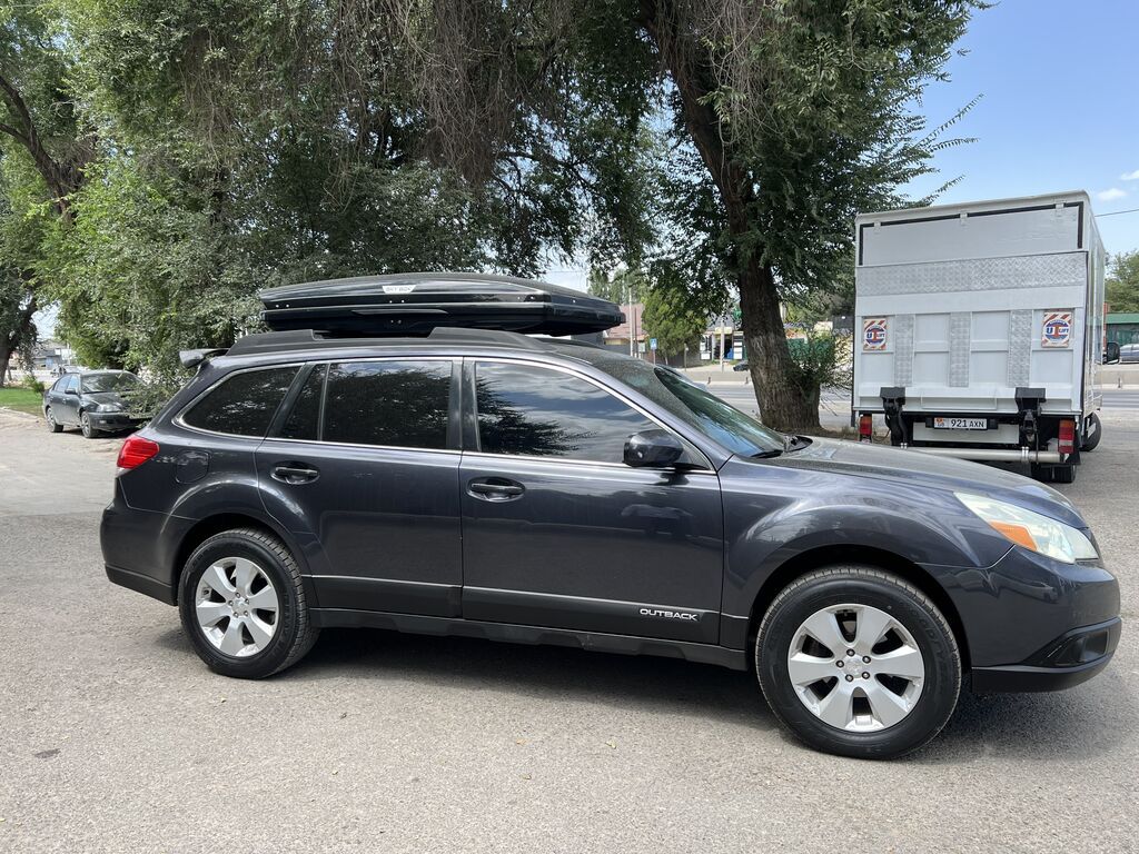 Subaru Outback: 2010 г., 2.5 л, Автомат, Бензин, Кроссовер: фото 2
