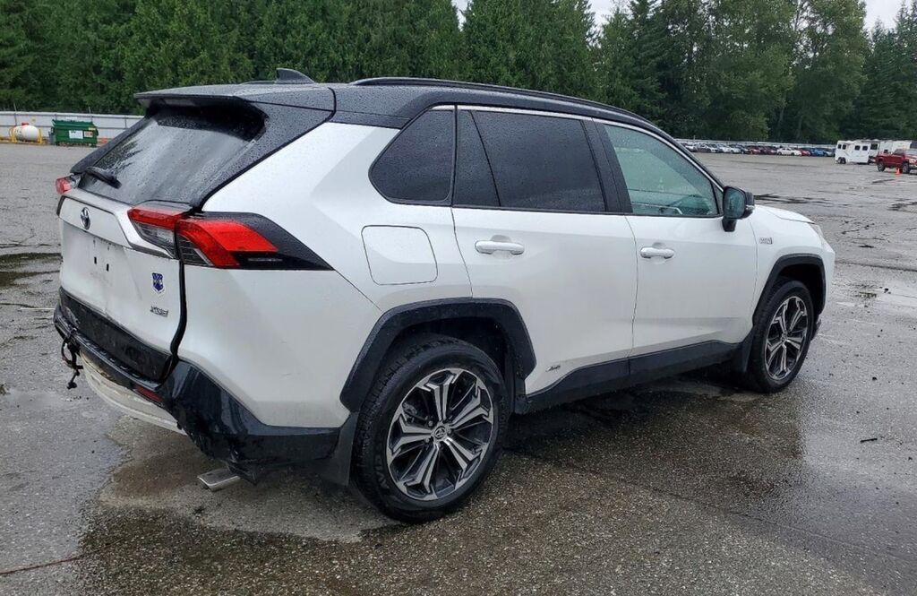 Toyota RAV4: 2023 г., 2.5 л, Автомат, Гибрид, Кроссовер: фото 4