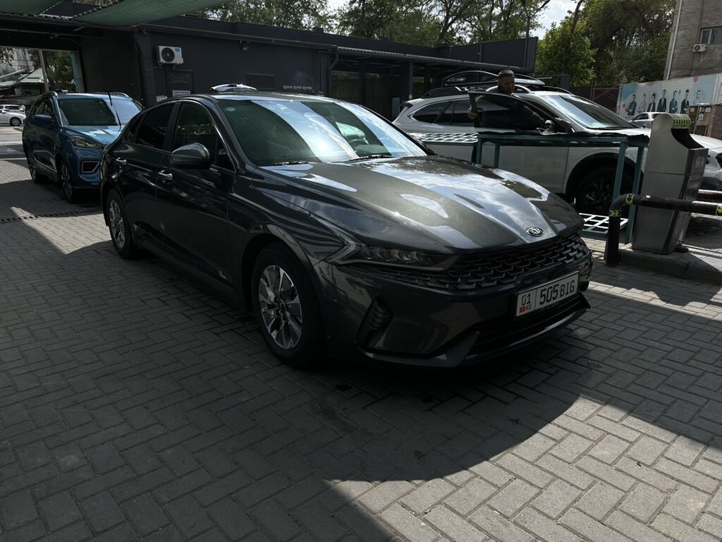 Kia K5: 2021 г., 2 л, Автомат, Гибрид, Седан: фото 2