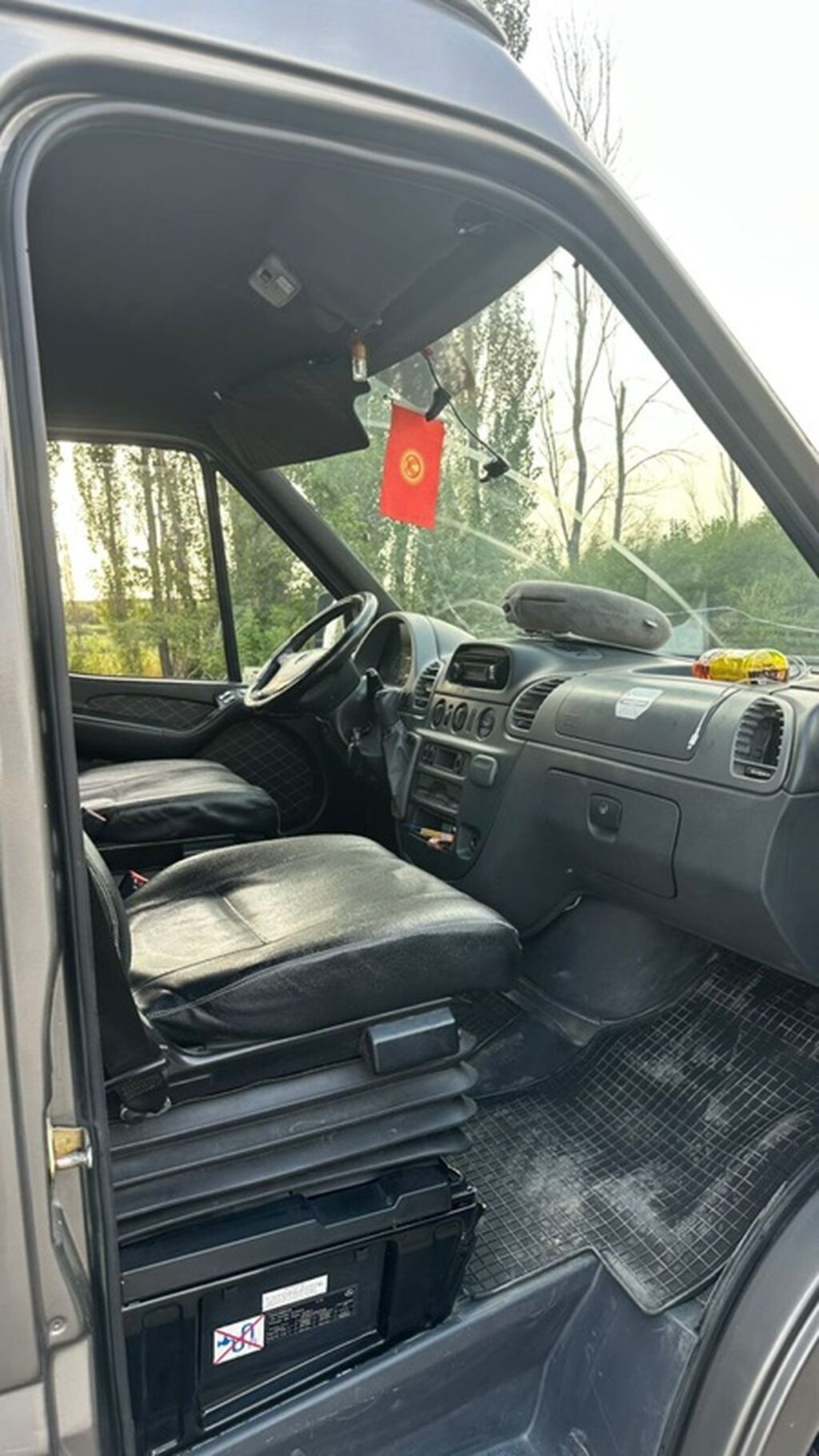 Mercedes-Benz Спринтер: 2001 г., 2.7 л, Автомат, Дизель, Бус: фото 3