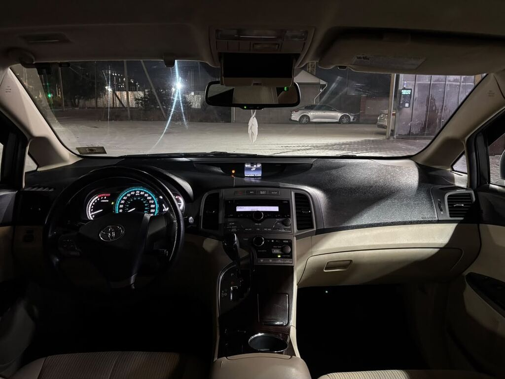 Toyota Venza: 2009 г., 2.7 л, Автомат, Бензин, Кроссовер: фото 7