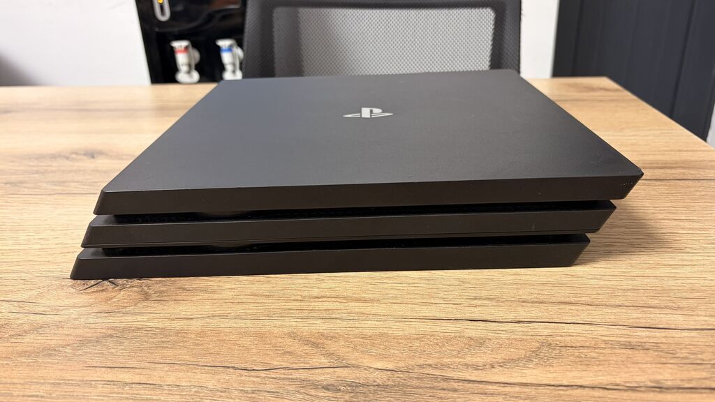 Playstation 4 Pro (3 ревизия), 11.50, прошитая 1Тб, 2 новых обычных: фото 4