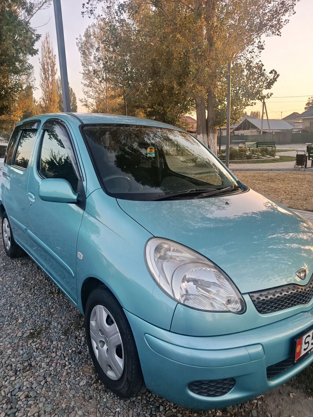 Daihatsu YRV: 2005 г., 1.3 л, Автомат, Бензин, Минивэн: фото 6