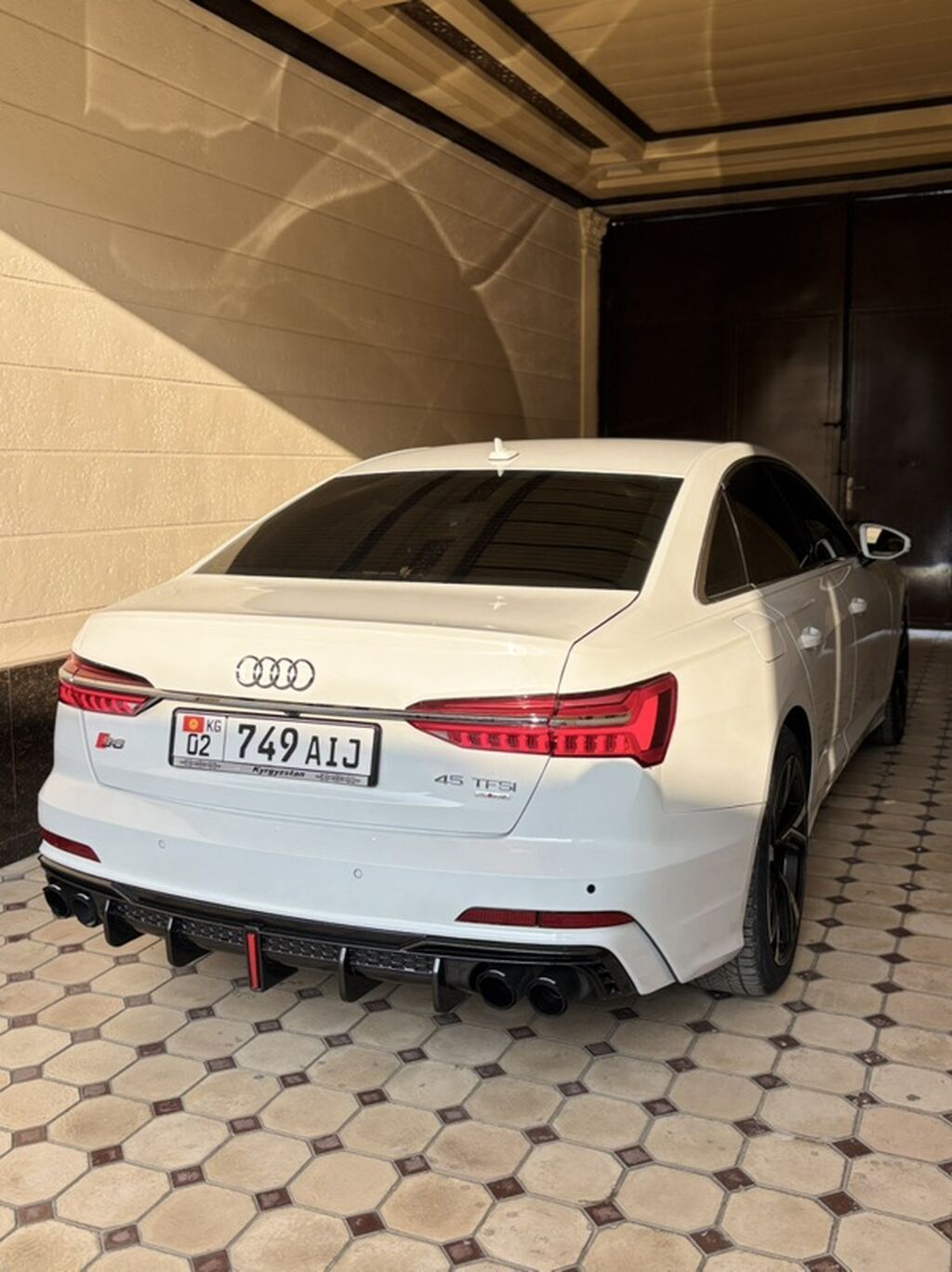 Audi A6: 2020 г., 2 л, Автомат, Бензин, Седан: фото 2