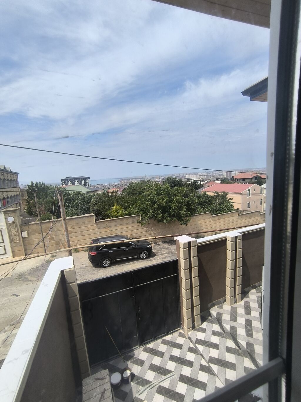 5 otaqlı, 150 kv. m, Yeni təmirli