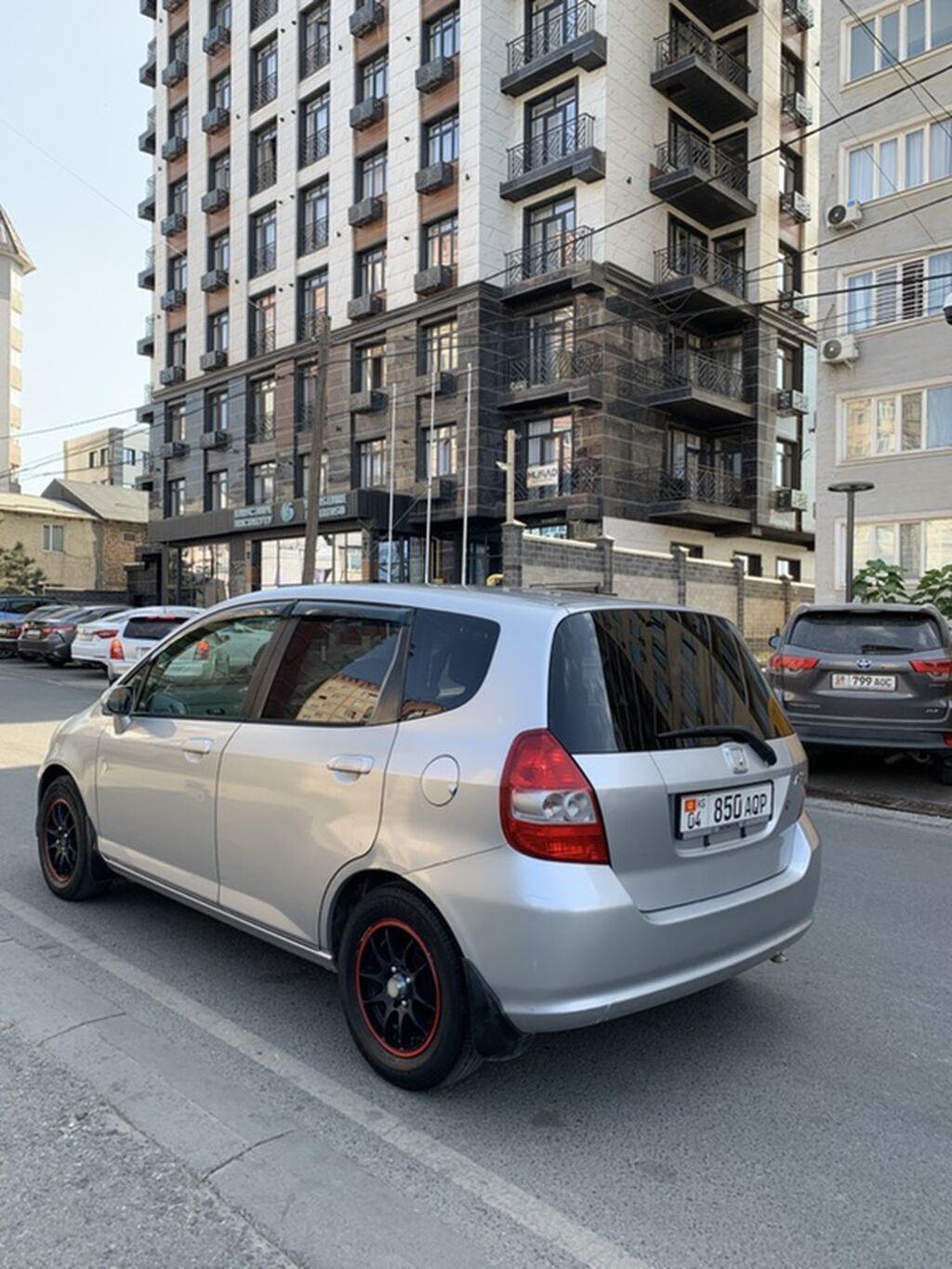 Honda Fit: 2003 г., 1.3 л, Вариатор, Бензин, Хэтчбэк: фото 4