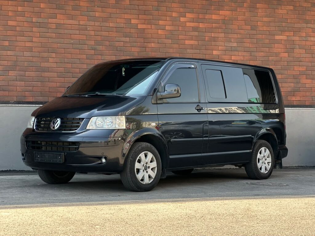 Volkswagen Transporter: 2006 г., 2.5 л, Автомат, Дизель, Минивэн: фото 1
