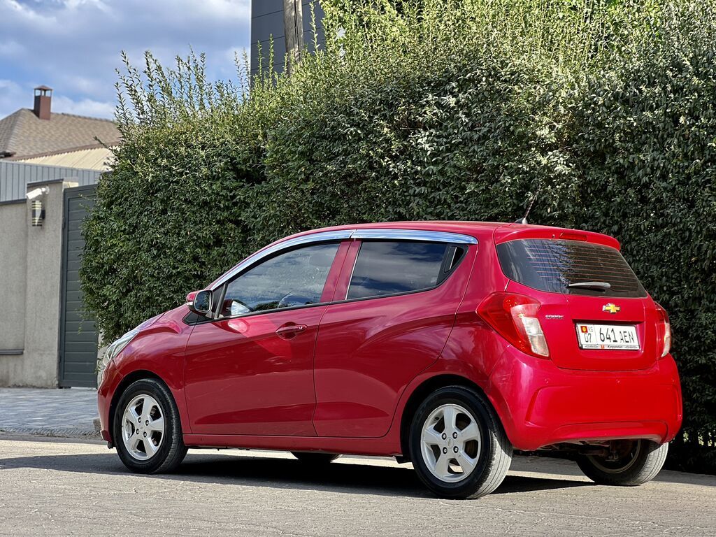 Chevrolet Spark: 2018 г., 1 л, Автомат, Бензин: фото 6