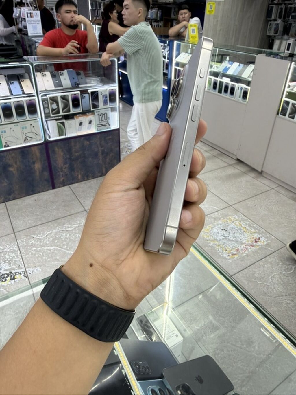 IPhone 16 Pro, Б/у, 512 ГБ, Natural Titanium, Кабель, 89 %: фото 4