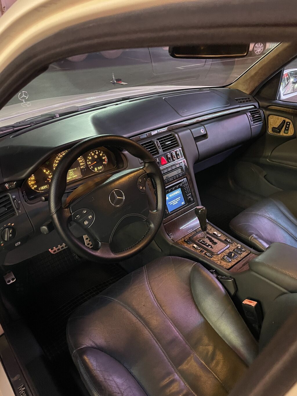 Mercedes-Benz E-Class: 2000 г., 5.5 л, Типтроник, Бензин, Седан: фото 6