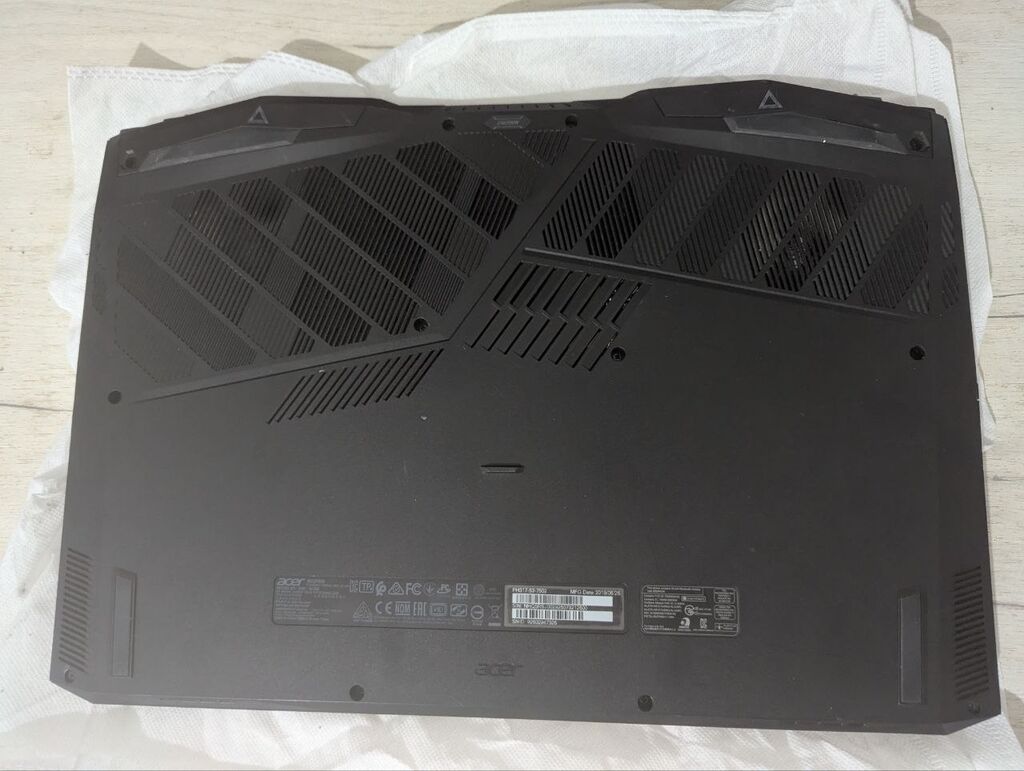 Predator Helious 300 32гб ОЗУ 8ГБ RTX 2070 maxQ Intel i7-9750H 1TB SSD: фото 3