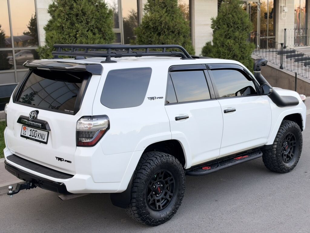 Toyota 4Runner: 2019 г., 4 л, Автомат, Бензин, Внедорожник: фото 7