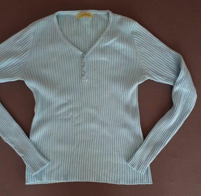 Košulje i bluze: Jako kvalitetna Green bluzica S/M rastegljiva. na lalafo.rs Jako kvalitetna Green bluzica S/M rastegljiva. - Jagodina