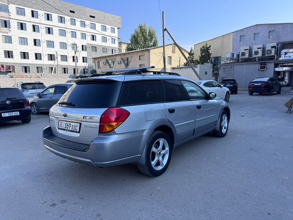 Subaru Outback: 2007 г., 2.5 л, Автомат, Бензин, Универсал: фото 3