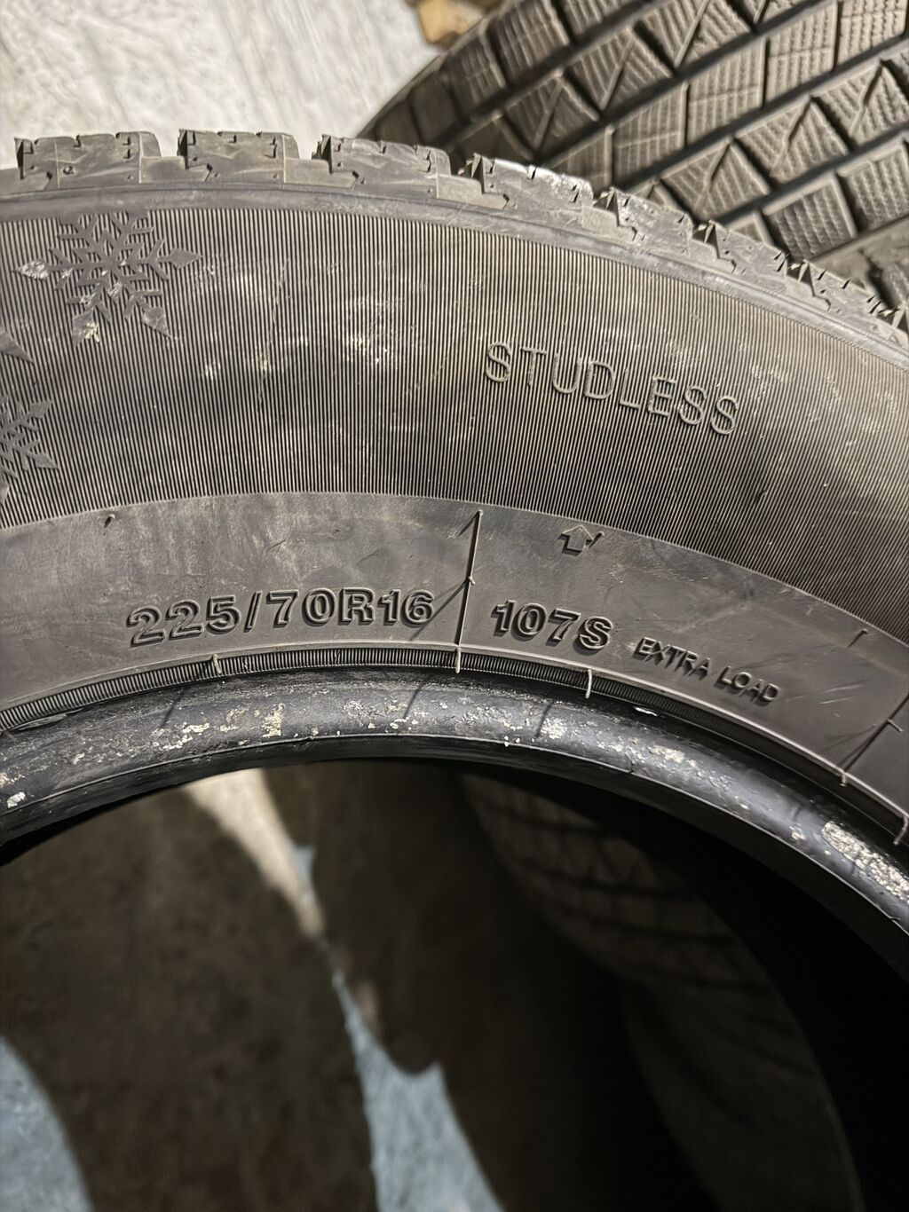 Шины R 16, Зима, Б/у, Комплект, Корея, Kumho: фото 3