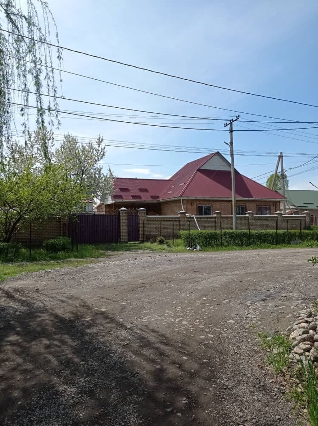 Срочно продаю Большой дом г.Бишкек,Первомайский район ж/м Ак-: фото 2