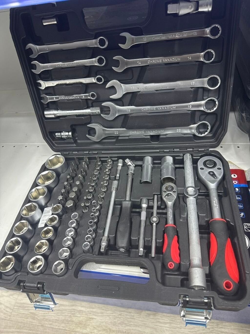 Набор инструментов Leeder Tools, 82 предмета, в прочном пластиковом: фото 3