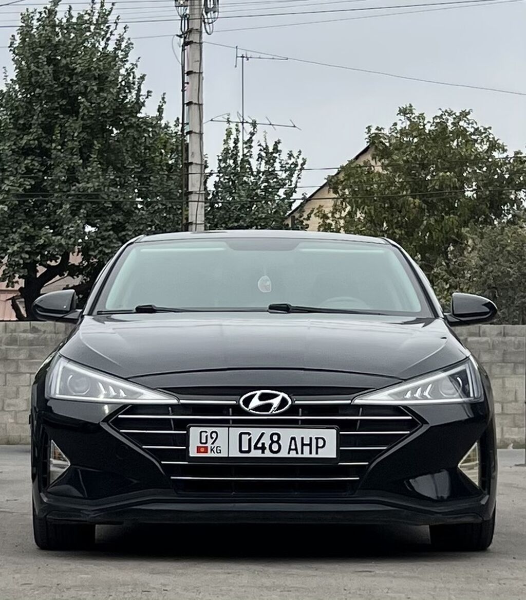 Hyundai Elantra: 2018 г., 2 л, Автомат, Бензин, Седан: фото 1