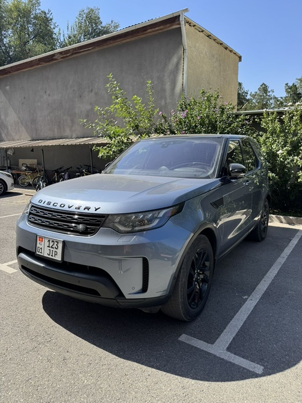 Land Rover Discovery: 2019 г., 3 л, Автомат, Бензин, Внедорожник: фото 3