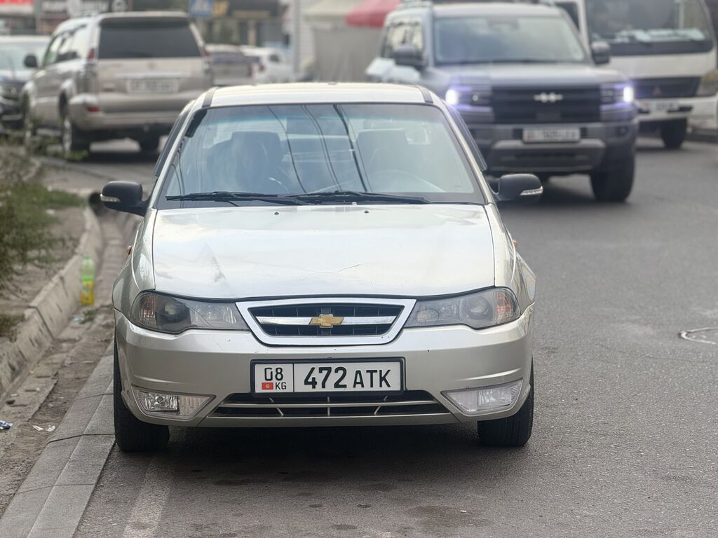 Daewoo Nexia: 2008 г., 1.6 л, Механика, Бензин, Седан: фото 2