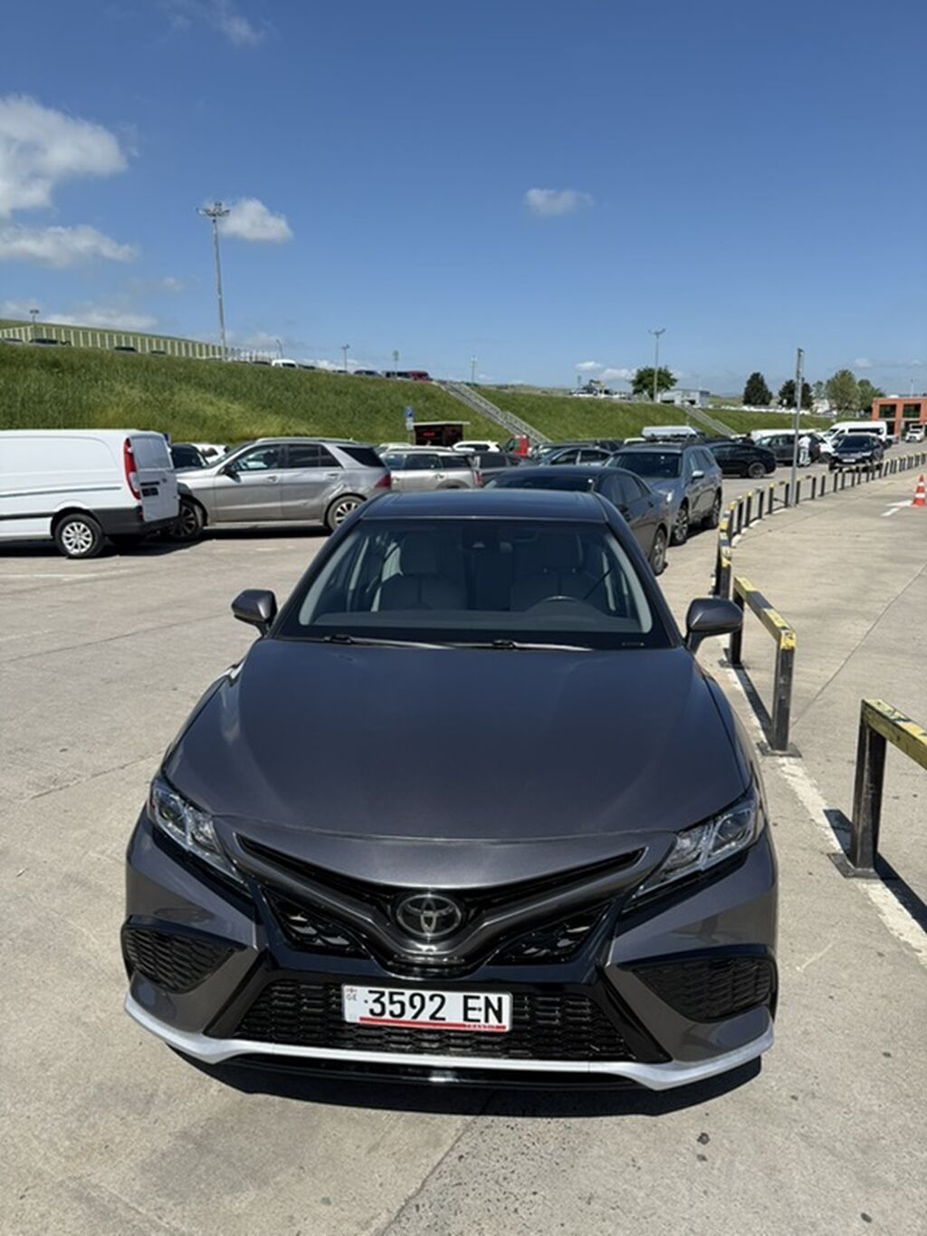 Toyota Camry: 2019 г., 2.5 л, Автомат, Бензин, Седан: фото 2