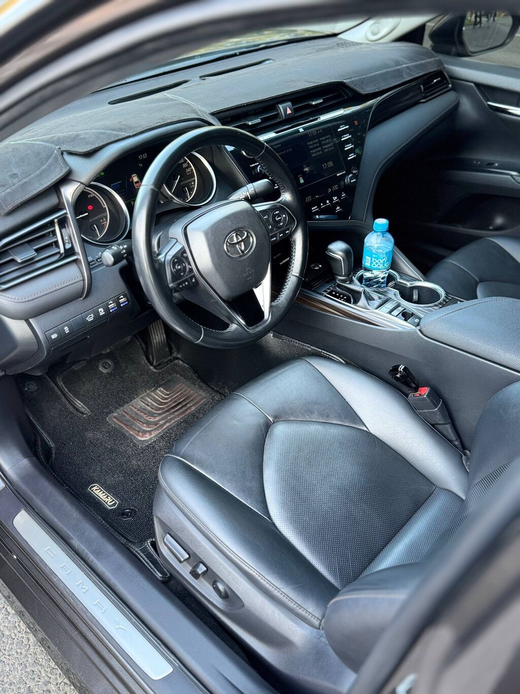 Toyota Camry: 2018 г., 2.5 л, Вариатор, Гибрид, Седан: фото 8