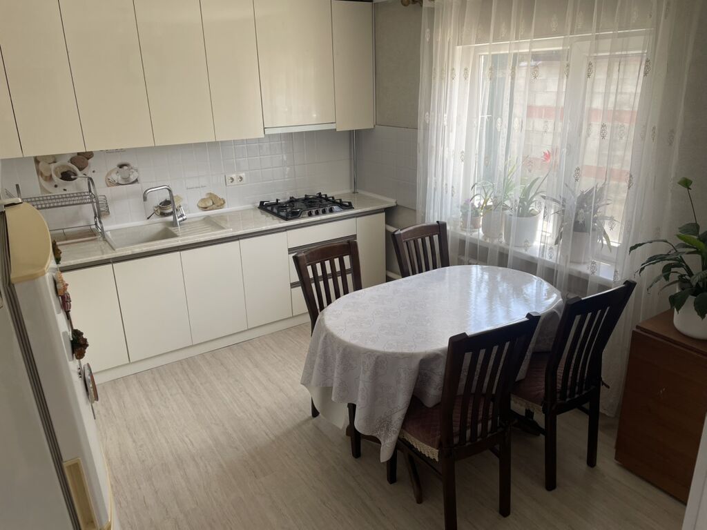 Продаётся уютный 4 комнатный дом. Тех паспорт, договор купли-продажи: фото 3