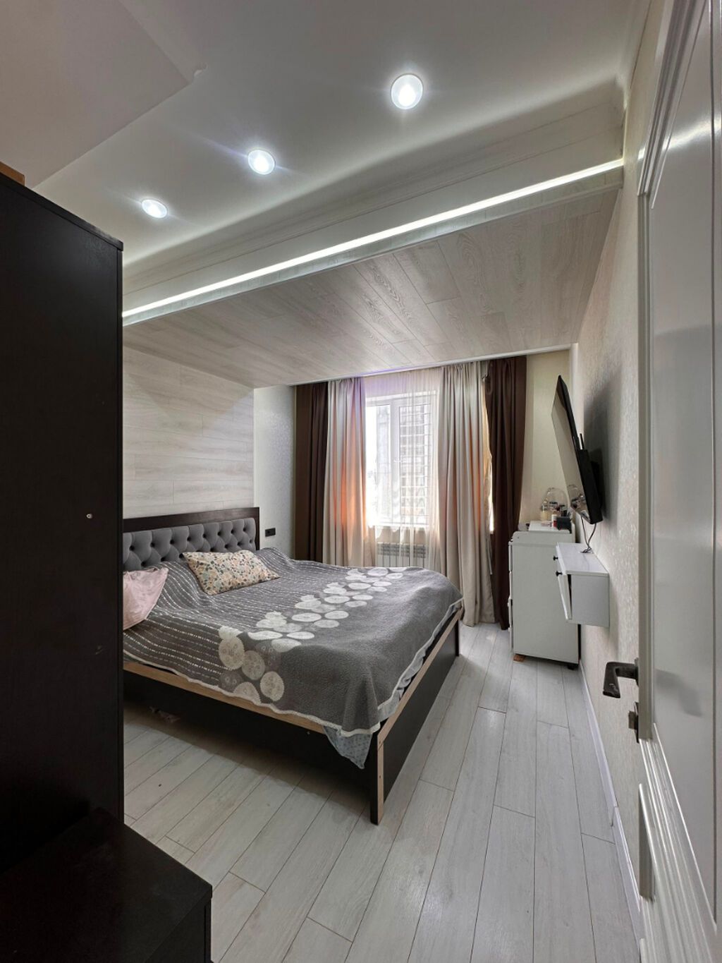 3 комнаты, 80 м², Элитка, 9 этаж, Косметический ремонт — фото 4