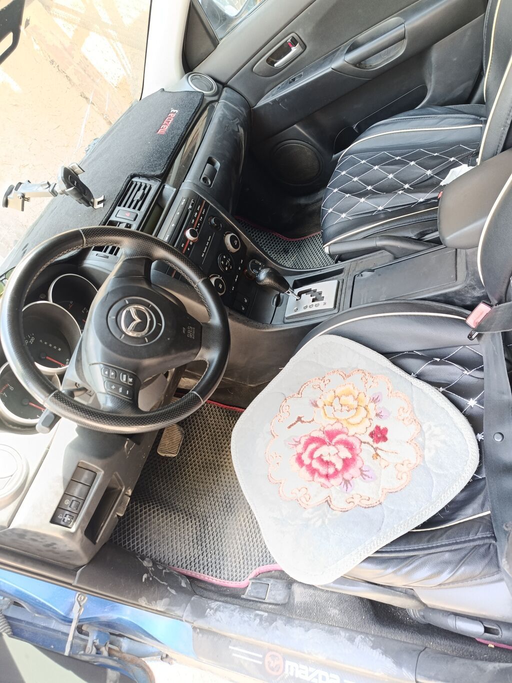 Mazda 3: 2004 г., Автомат, Седан: фото 3