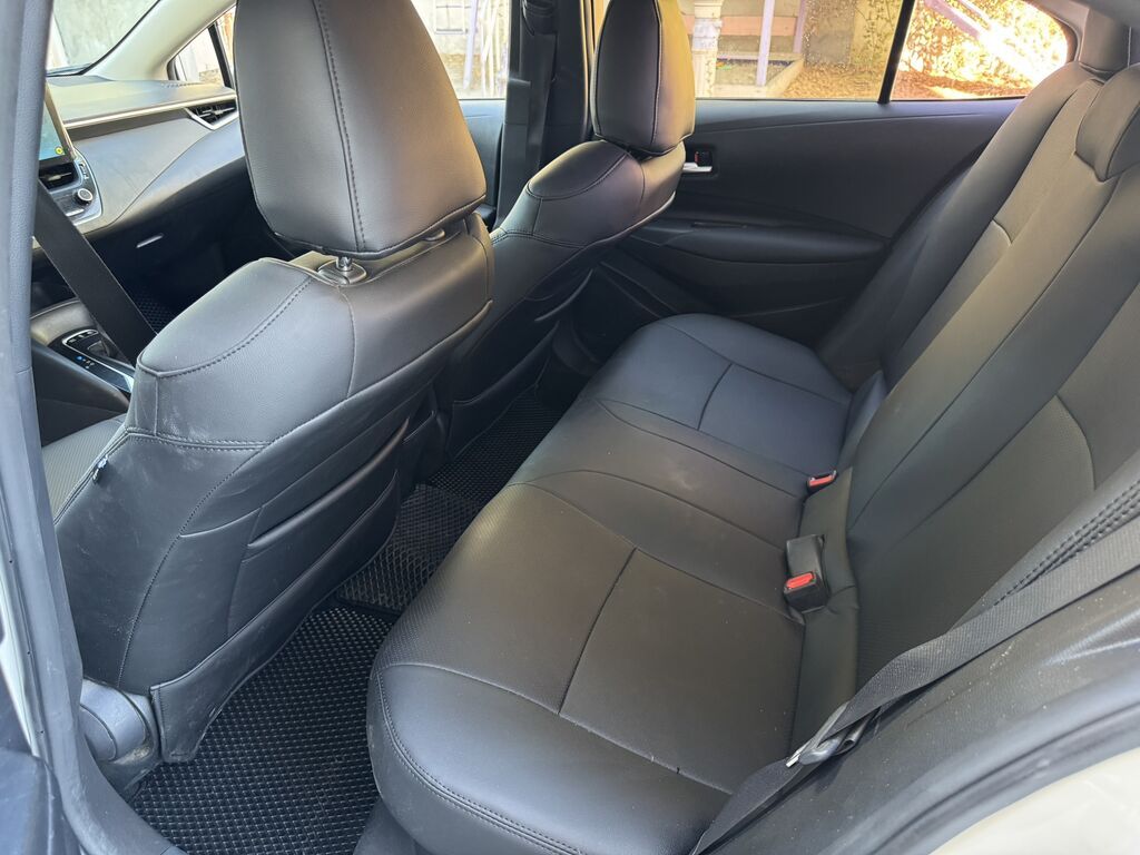 Toyota Corolla: 2021 г., 1.8 л, Вариатор, Гибрид, Седан: фото 7