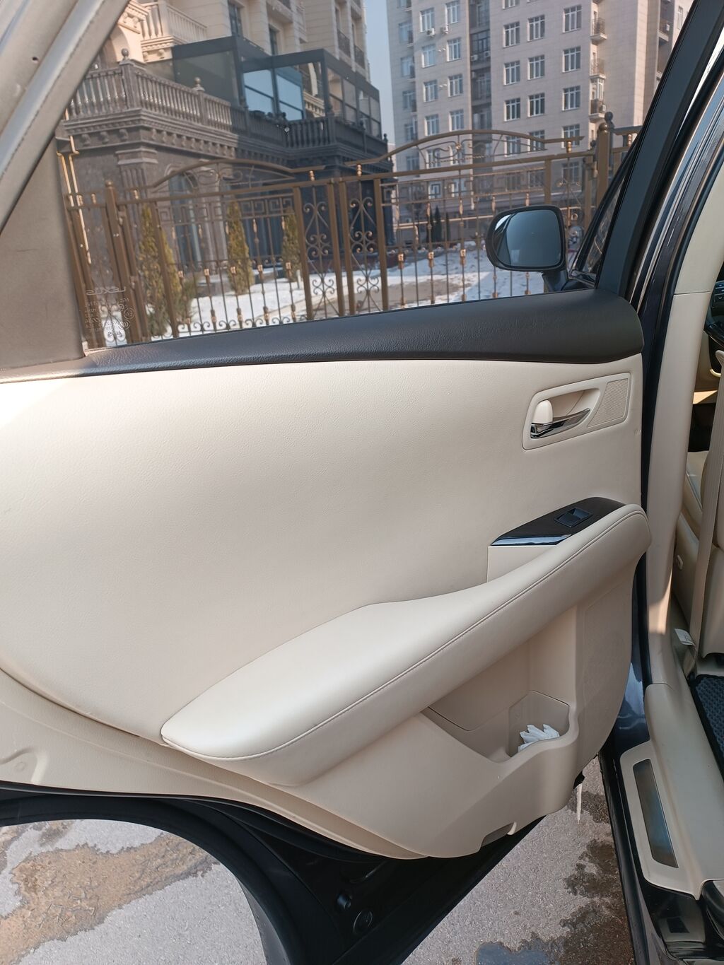 Lexus RX: 2010 year, 3.5 l, Automatic, Gas, Crossover
