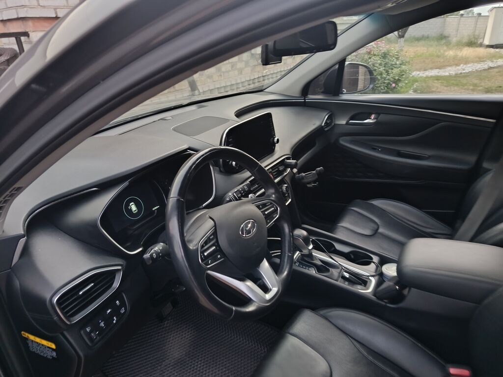 Hyundai Santa Fe: 2019 г., 2 л, Автомат, Дизель, Кроссовер: фото 4