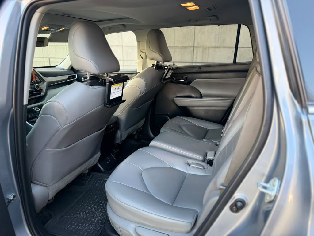 Toyota Highlander: 2022 г., 2.5 л, Вариатор, Гибрид, Кроссовер: фото 7