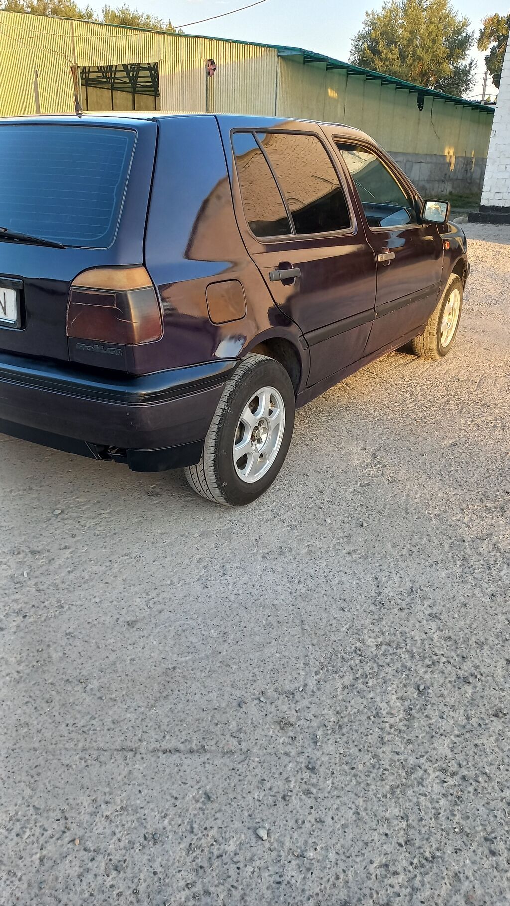 Volkswagen Golf: 1992 г., 1.8 л, Механика, Бензин, Хэтчбэк: фото 2