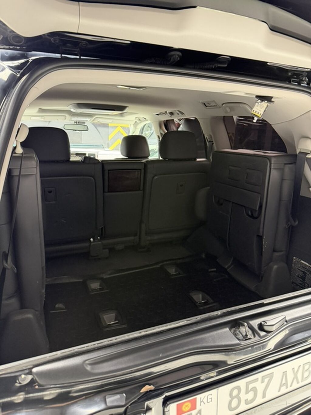 Lexus LX: 2008 г., 5.7 л, Автомат, Бензин, Внедорожник: фото 7