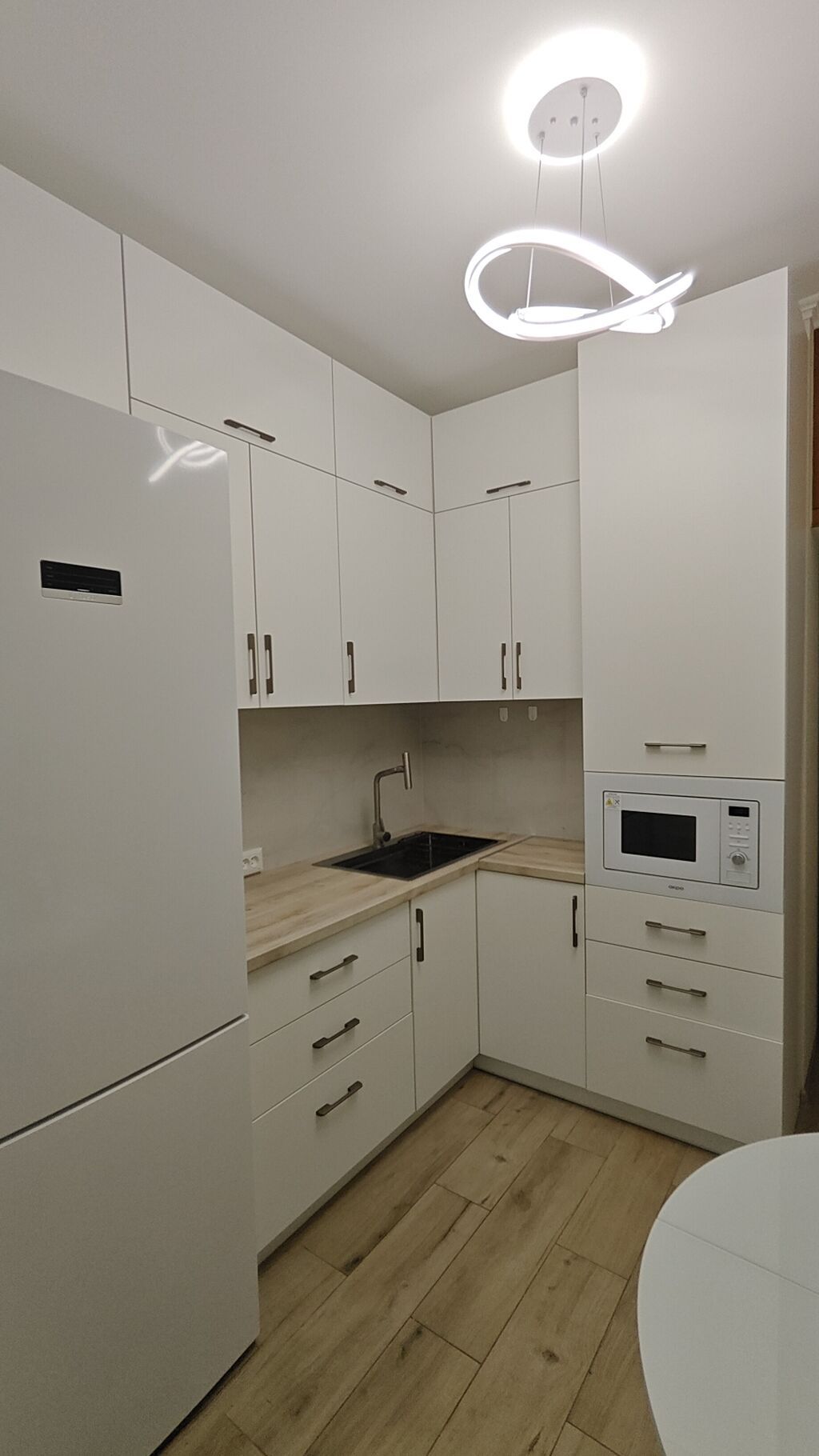 3 комнаты, 82 м², 12 мкр 106 серия, 3 этаж, Свежий ремонт: фото 8