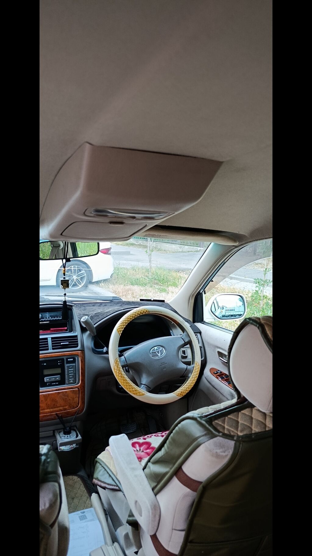 Toyota Gaia: 2004 г., 2 л, Автомат, Бензин, Минивэн: фото 7