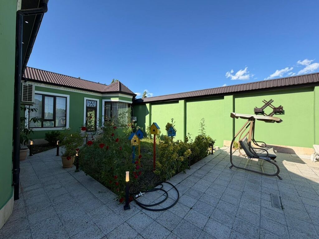 45 kv. m, 1 otaqlı, Artezian quyusu, Qaz, Su