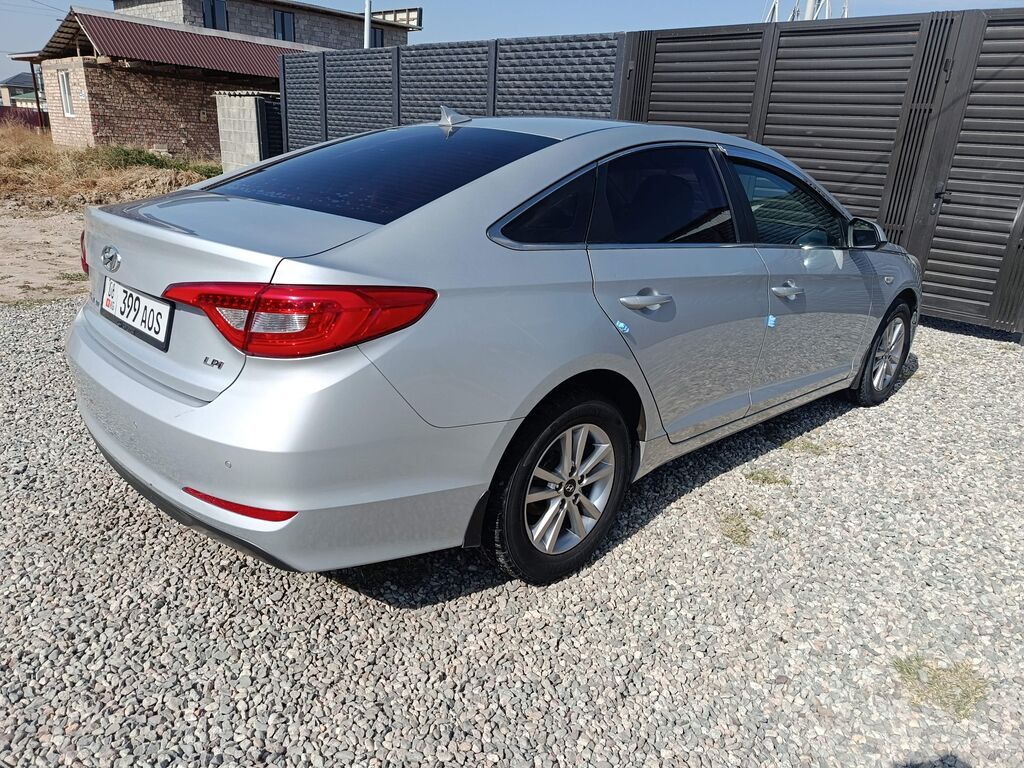 Hyundai Sonata: 2017 г., 2 л, Автомат, Газ, Седан: фото 2