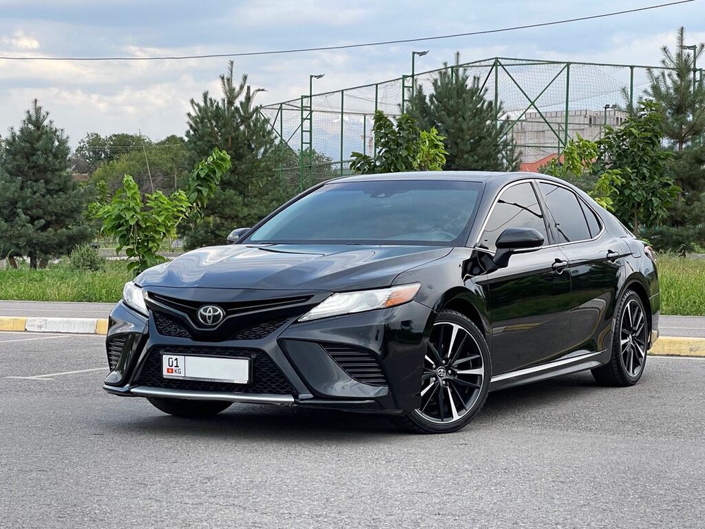 Toyota Camry: 2018 г., 2.5 л, Бензин, Седан: фото 3