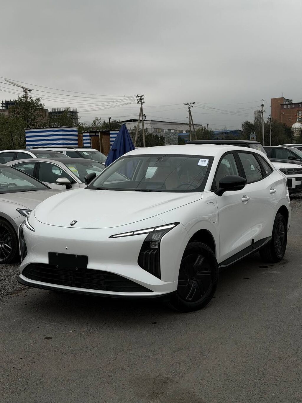 Dongfeng : 2026 г., 0.1 л, Автомат, Гибрид, Кроссовер: фото 2