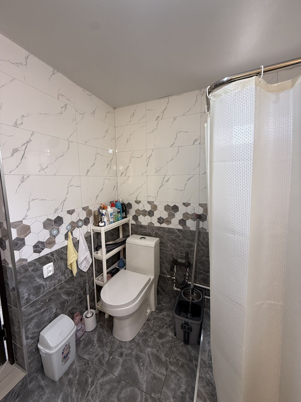 Үй сатылат 5 бөлмөлүү үй сатылат! Үйдүн аянты — 110 м² Жер: фото 2