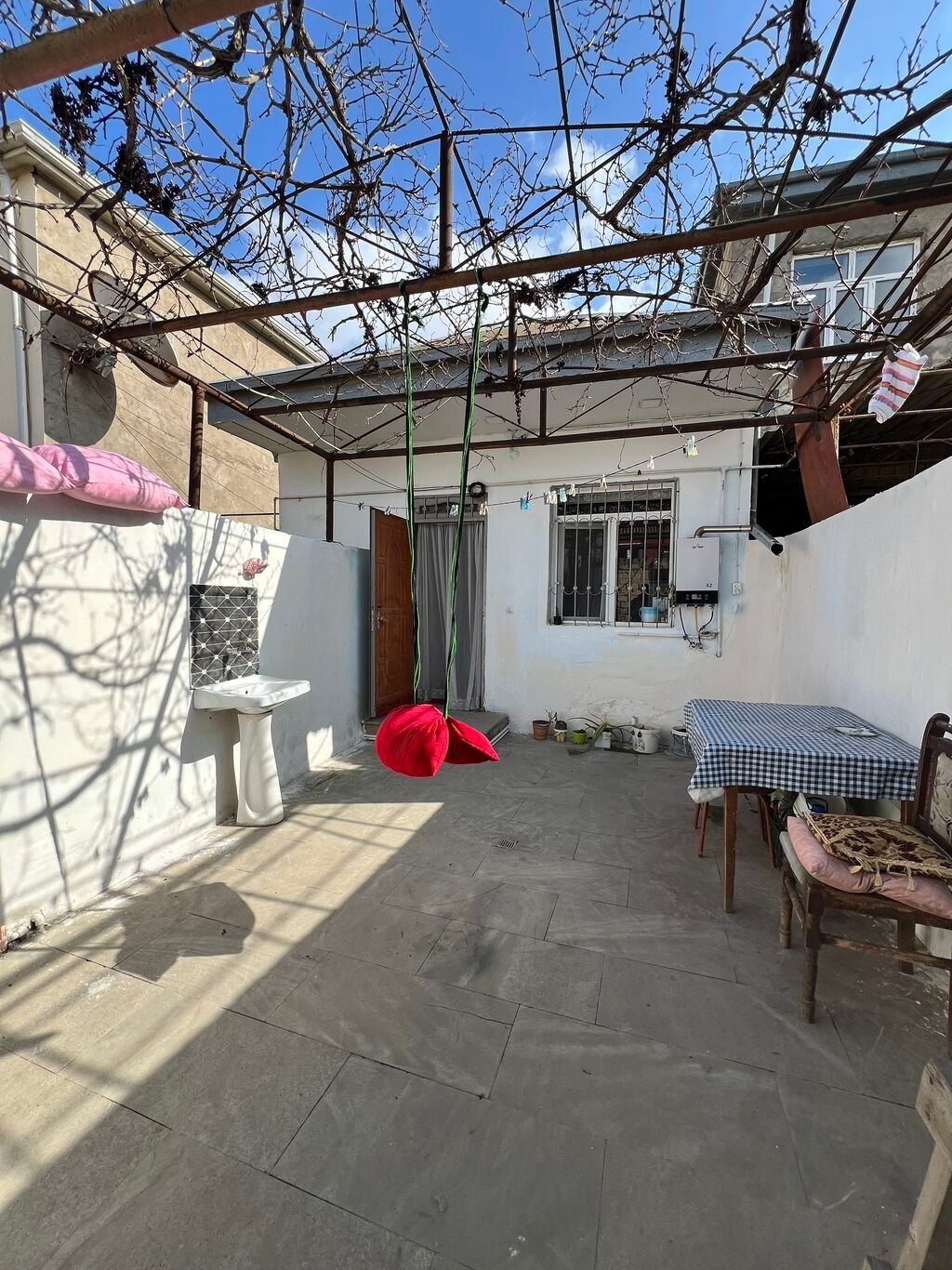 Binəqədi qəs. 2 otaqlı, 60 kv. m, Orta təmir